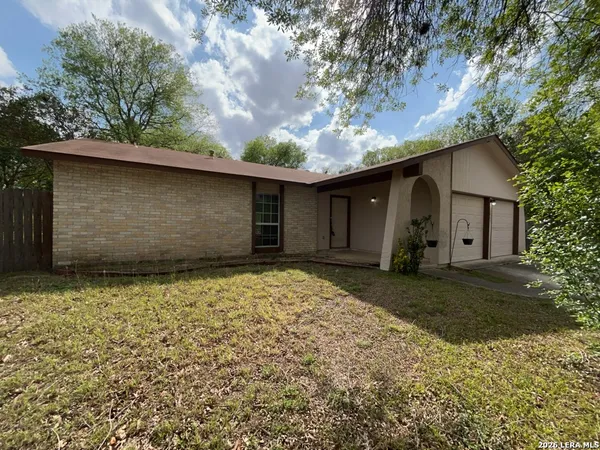 $1,550 | 12005 Prairie Oak, Live Oak, TX 78233