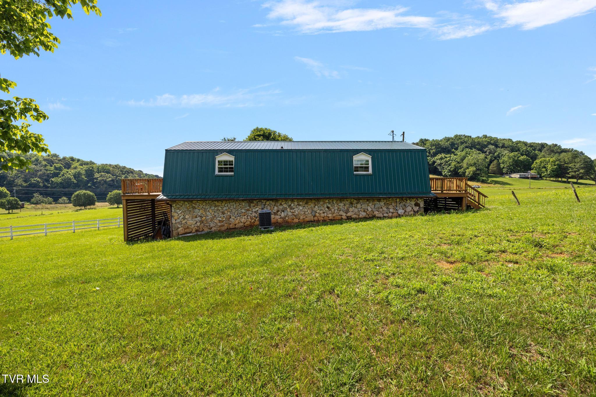 1115 Heritage Road North Chuckey, TN 37641 - Photo 29 of 68 IMG_3021