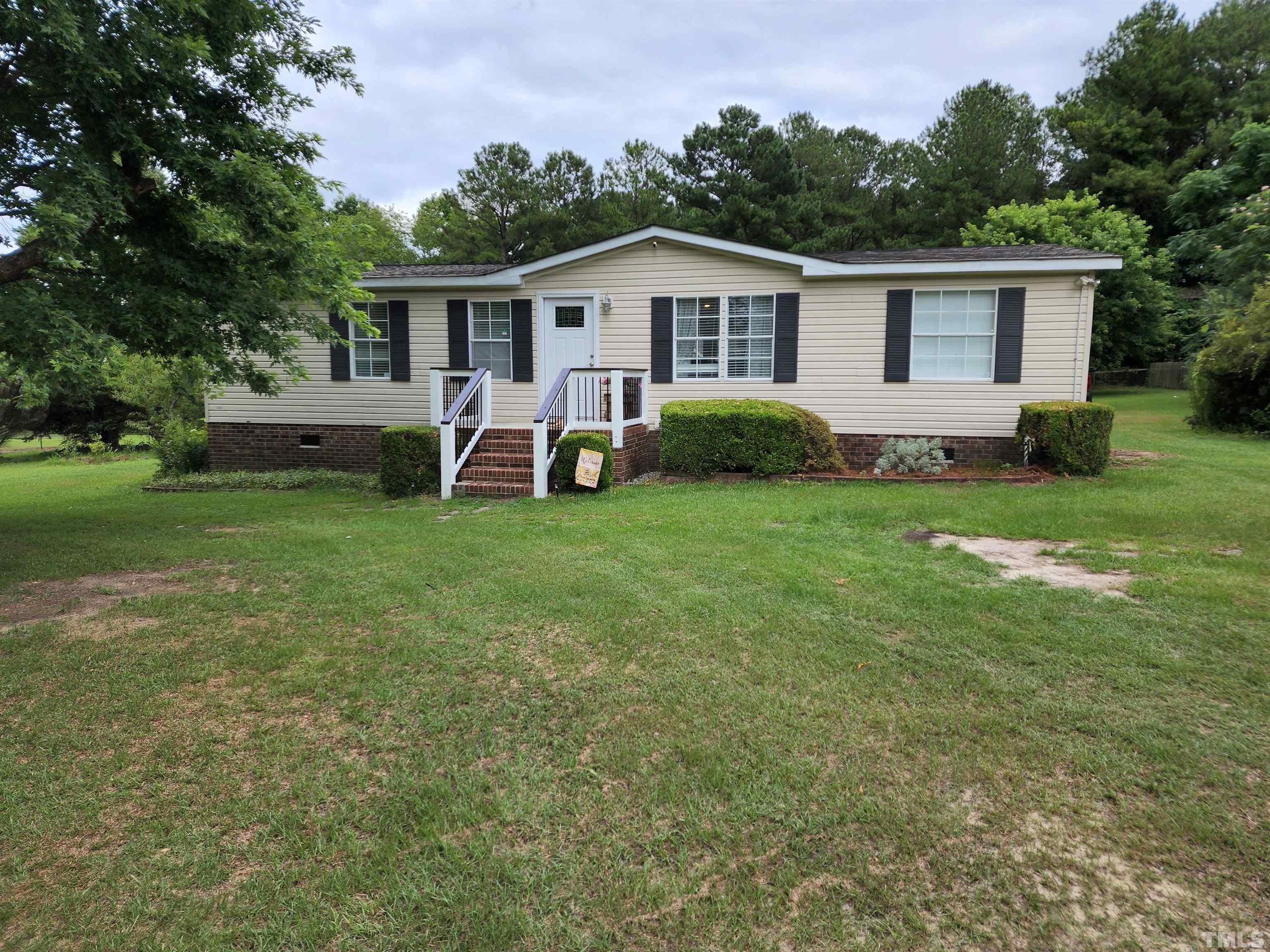 342 South Pleasant Coates Road Benson, NC 27504 - Photo 12 of 60 Gallery Image 12