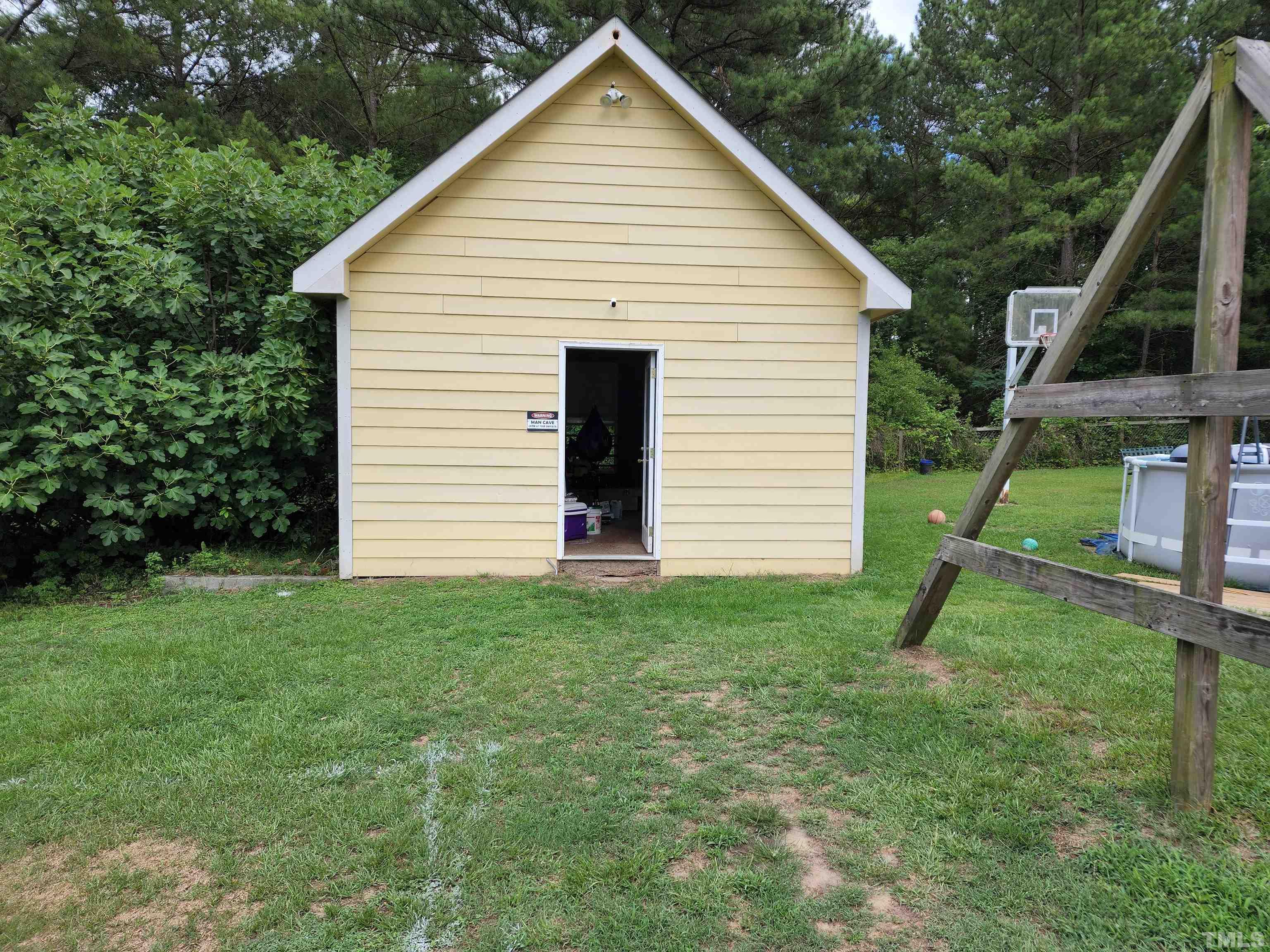 342 South Pleasant Coates Road Benson, NC 27504 - Photo 60 of 60 Gallery Image 60
