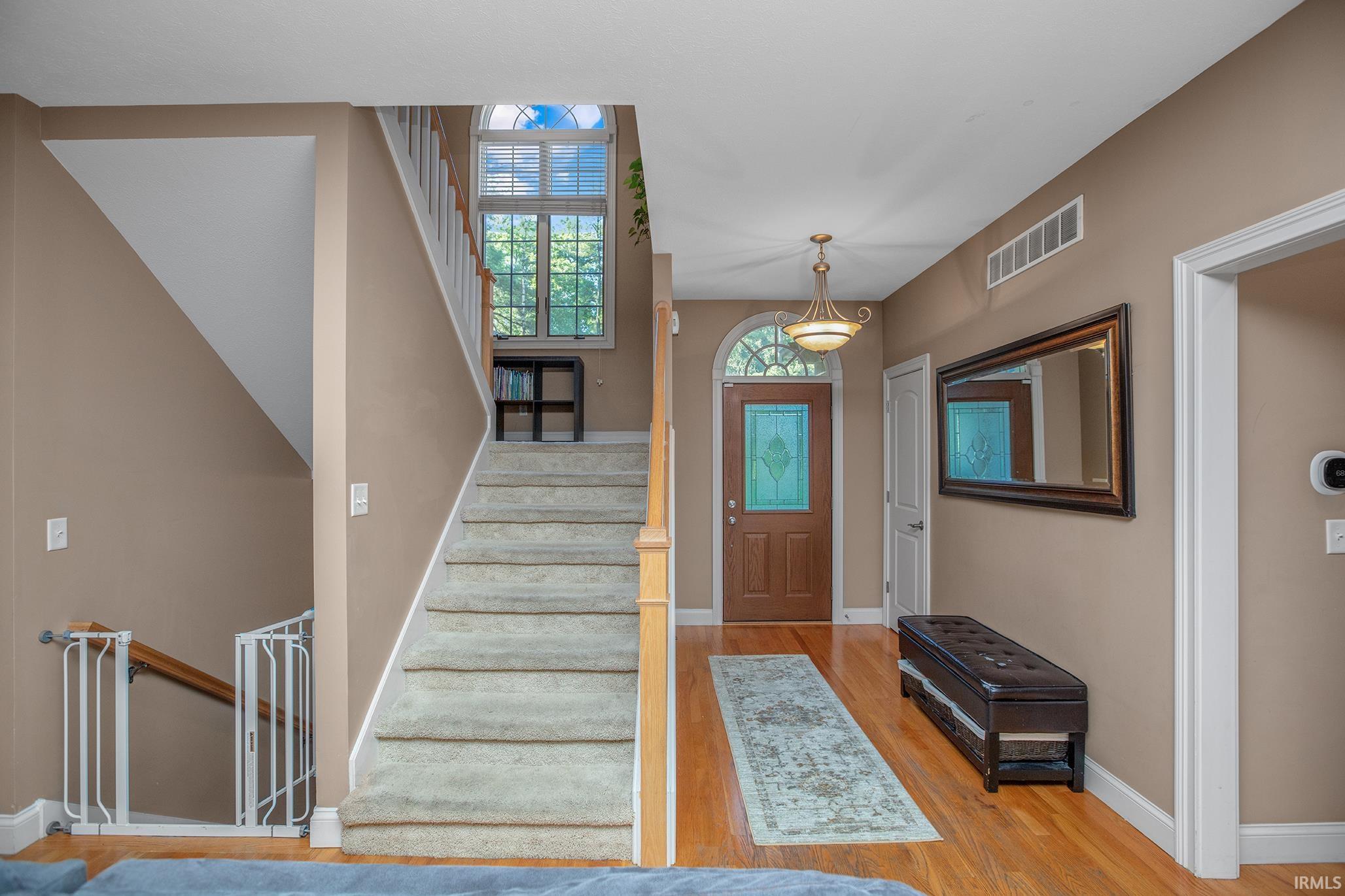 14441 Ireland Road Mishawaka, IN 46544 - Photo 3 of 32
