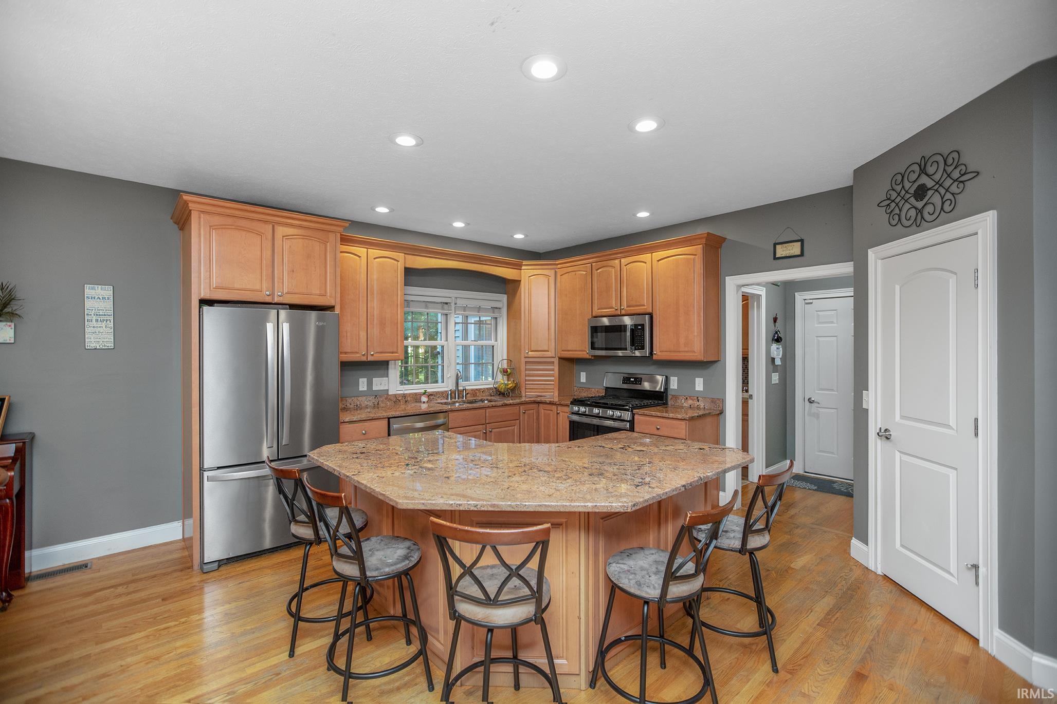 14441 Ireland Road Mishawaka, IN 46544 - Photo 7 of 32
