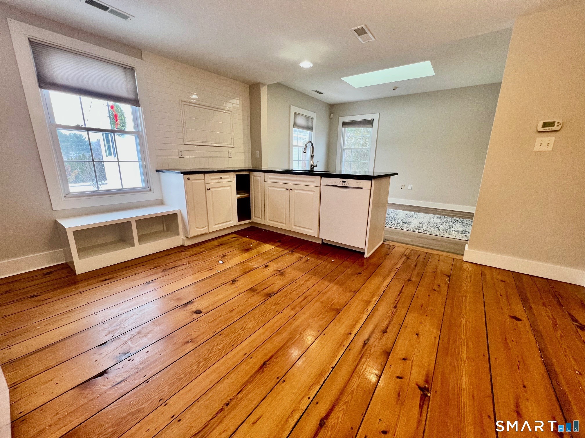 435 Foxon Road North Branford, CT 06471 - Photo 6 of 13