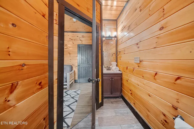 $2,999,999 | 4130 Sherwood Heights Way, Pigeon Forge, TN 37863