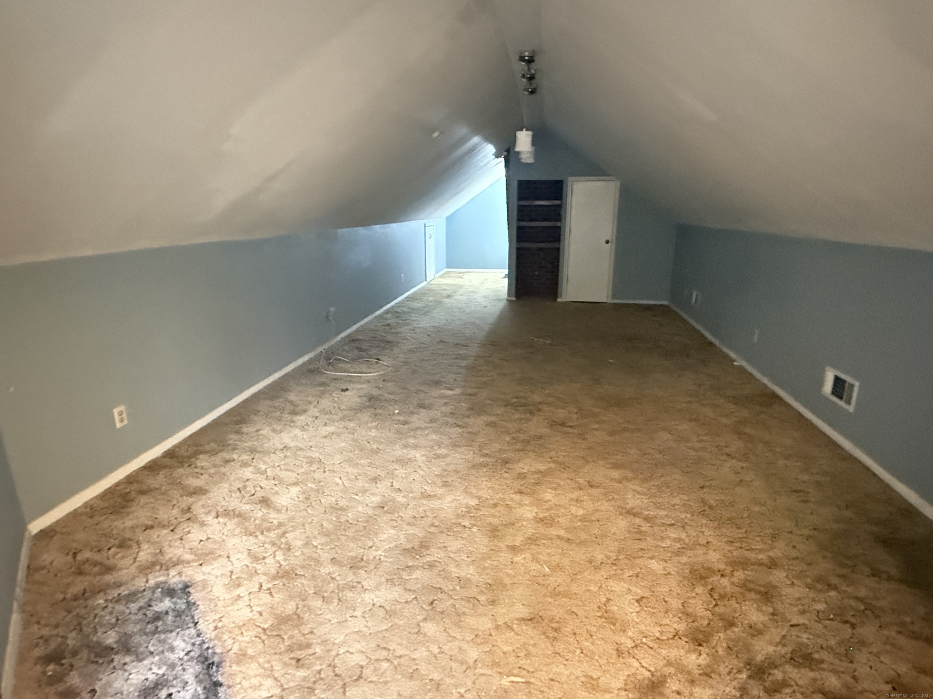 8 Nelson Place Fairfield, CT 06825 - Photo 22 of 32 a view of empty room