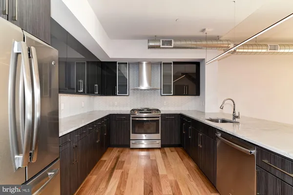 $3,105 | 1125 Sansom Street, Unit 2B304, Philadelphia, PA 19107
