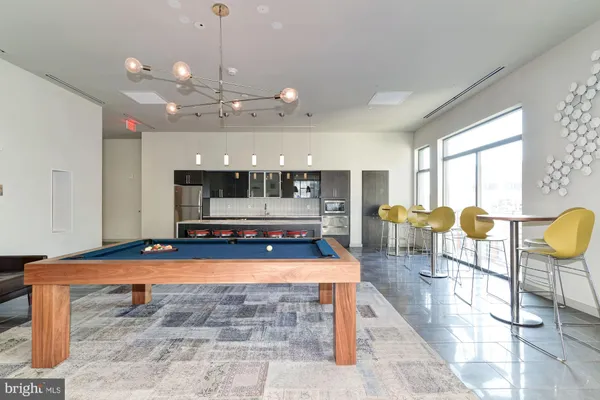 $3,105 | 1125 Sansom Street, Unit 2B304, Philadelphia, PA 19107