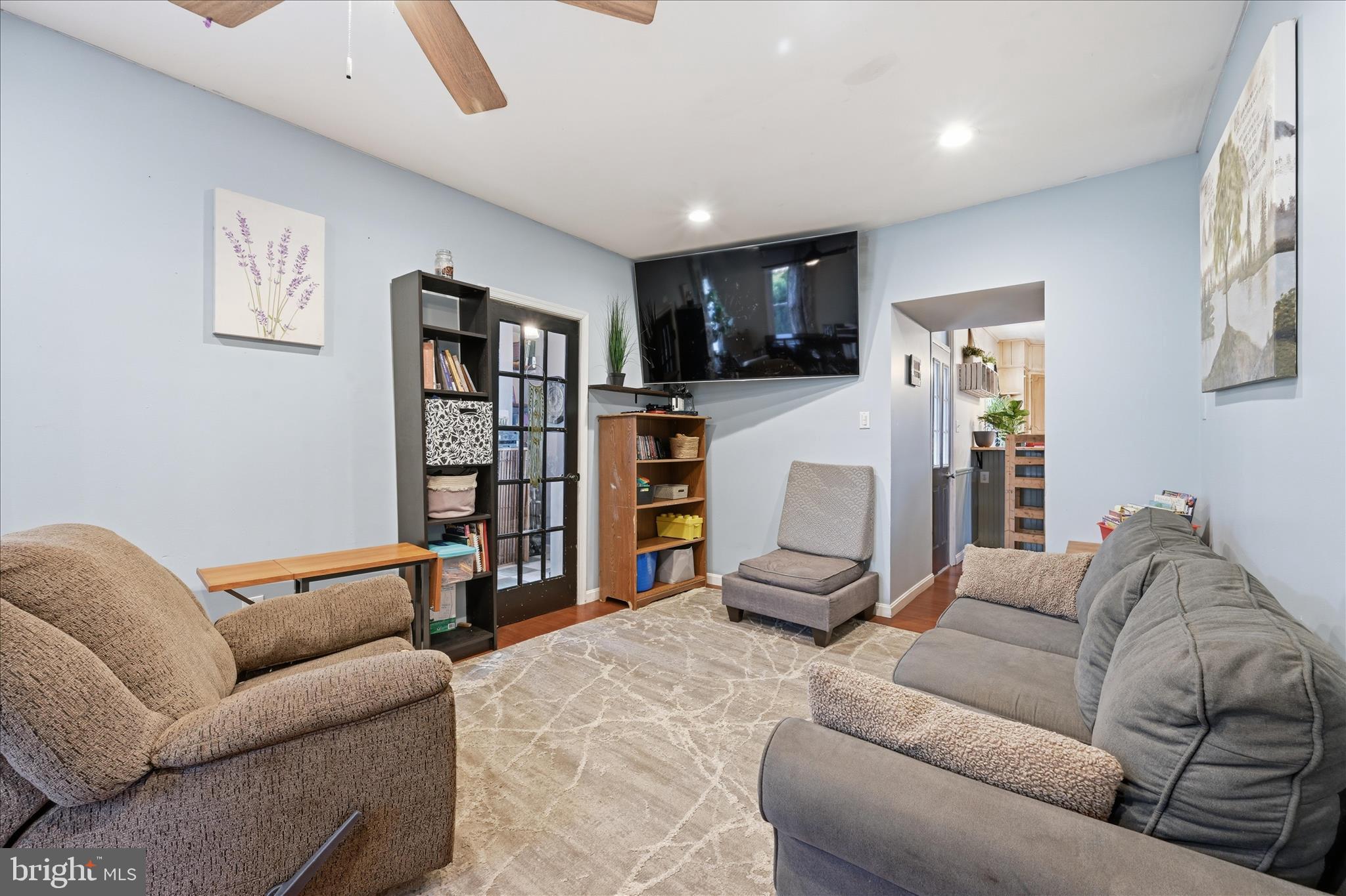 157 Millway Road Ephrata, PA 17522 - Photo 4 of 42 Living Room
