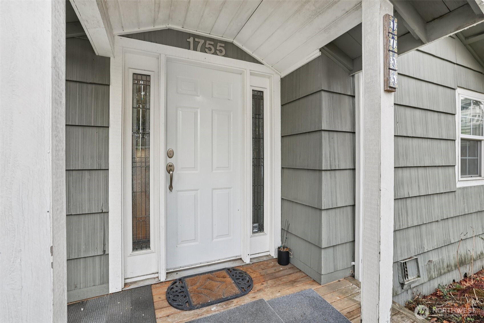 1755 Northeast 89th Street Seattle, WA 98115 - Photo 6 of 30 Gallery Image 6