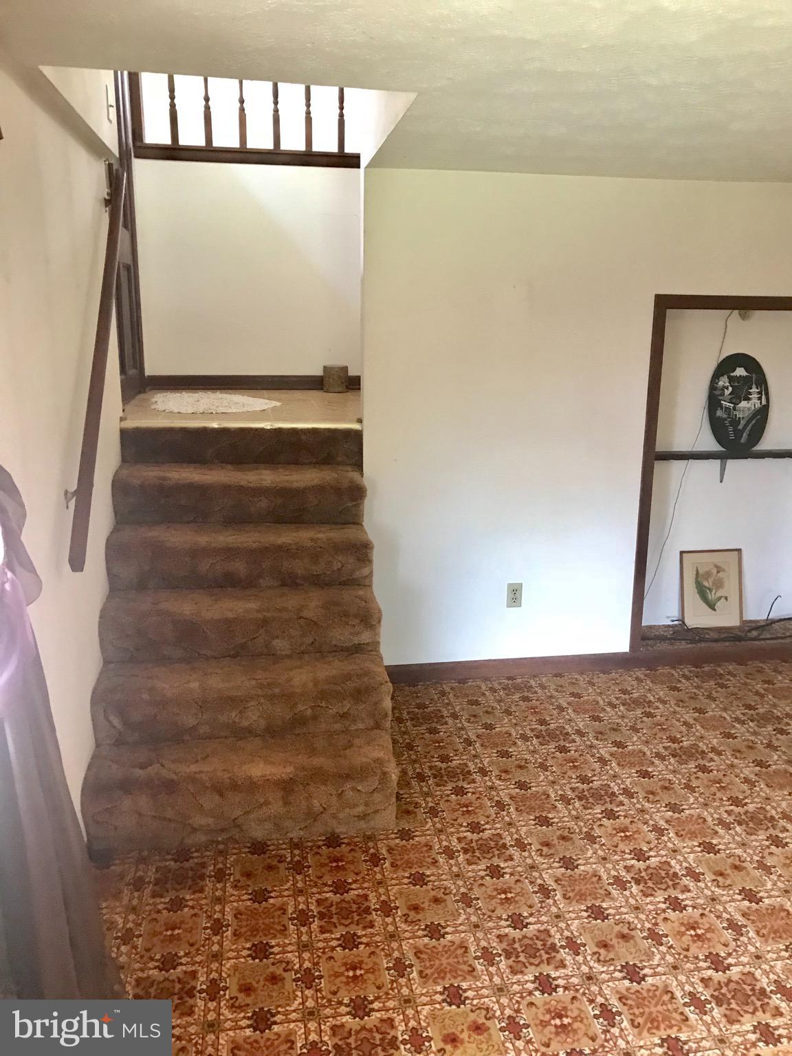 891 Murphy Road Berkeley Springs, WV 25411 - Photo 15 of 32 Gallery Image 15