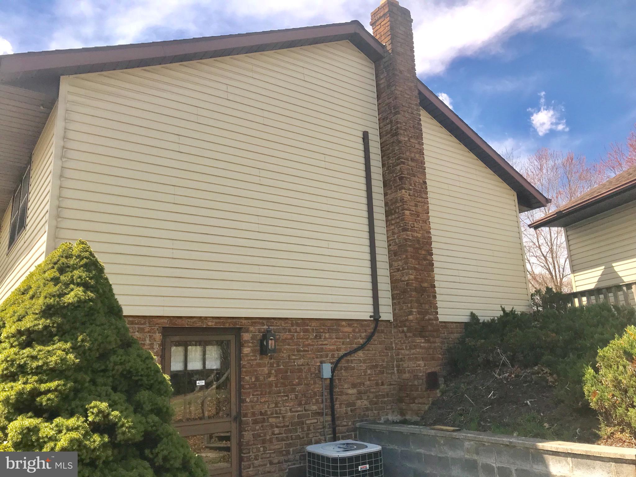 891 Murphy Road Berkeley Springs, WV 25411 - Photo 27 of 32 Gallery Image 27