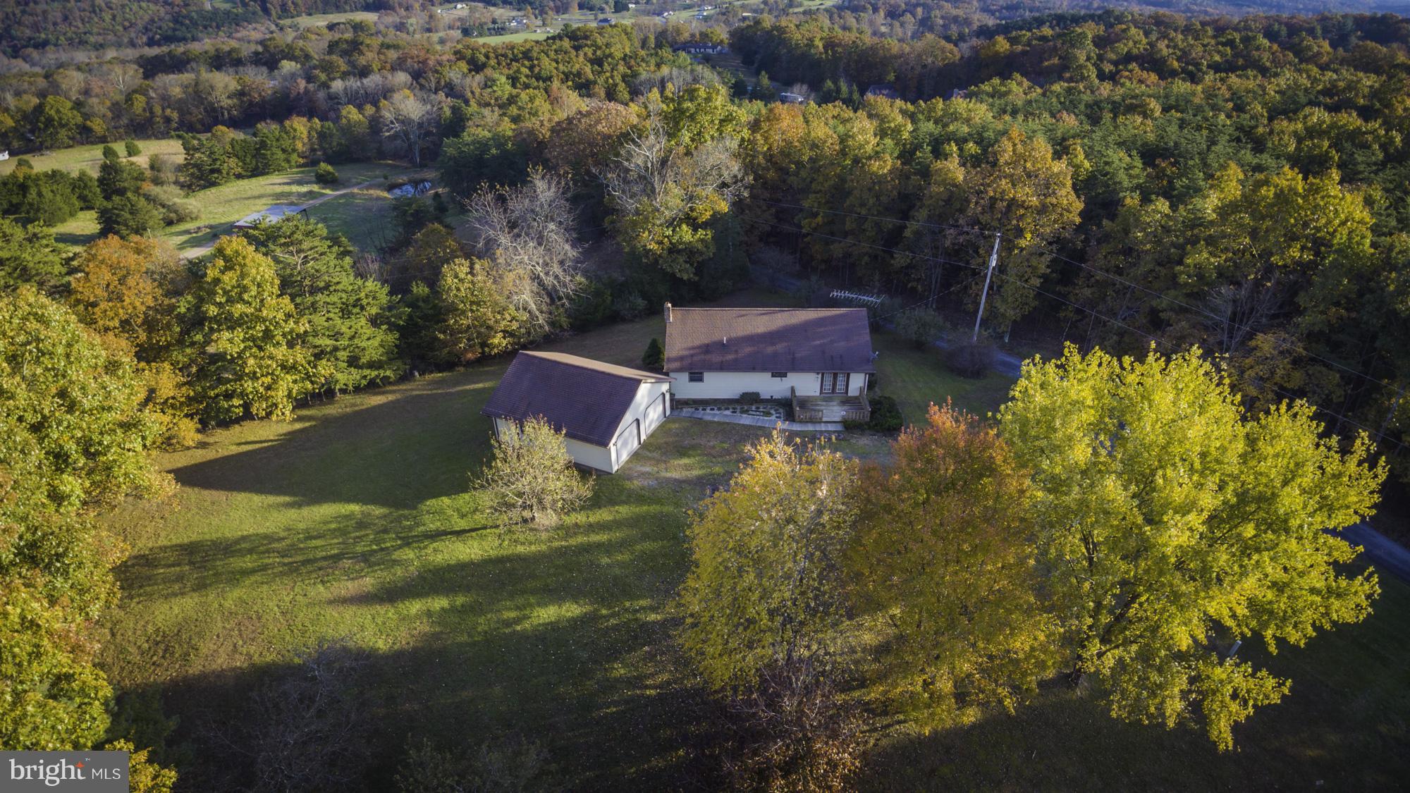 891 Murphy Road Berkeley Springs, WV 25411 - Photo 5 of 32 Exterior (General)