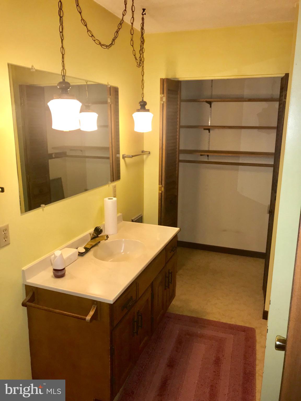 891 Murphy Road Berkeley Springs, WV 25411 - Photo 8 of 32 Gallery Image 8