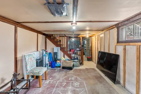 $582,000 | 128 East Roselle Avenue, Roselle Park, NJ 07204