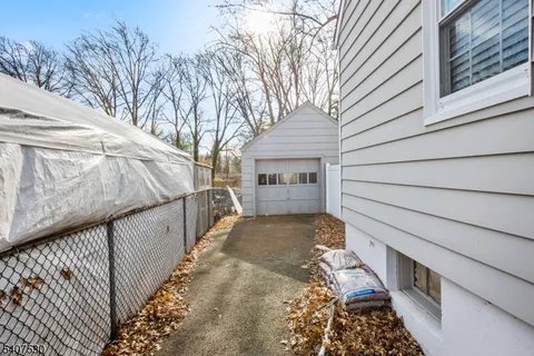 $582,000 | 128 East Roselle Avenue, Roselle Park, NJ 07204