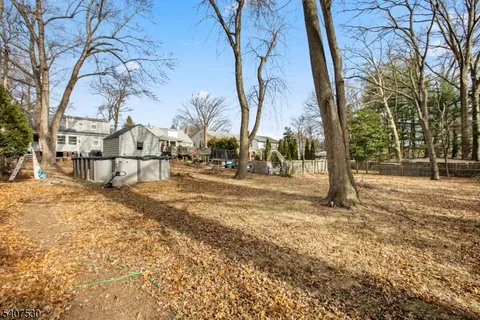 $582,000 | 128 East Roselle Avenue, Roselle Park, NJ 07204