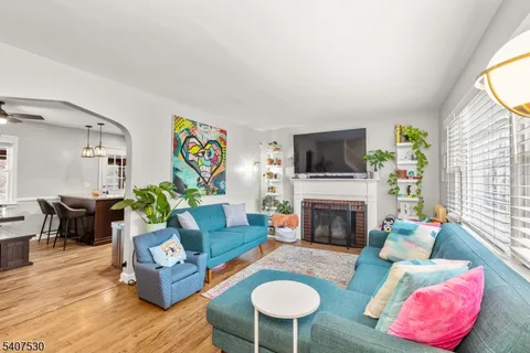 $582,000 | 128 East Roselle Avenue, Roselle Park, NJ 07204