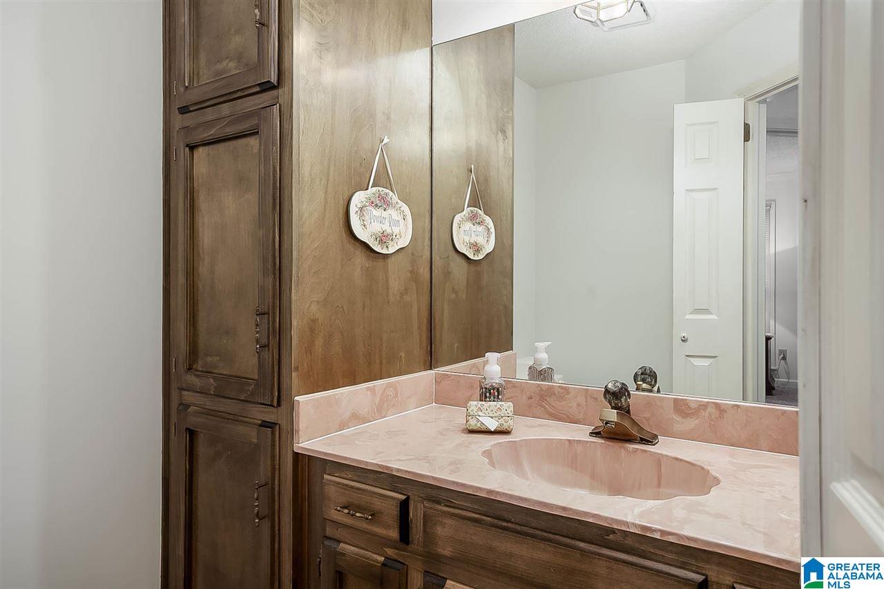 2024 Shagbark Road Birmingham, AL 35244 - Photo 32 of 42