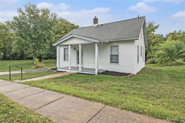 $3,100 | 308 Madison Avenue, St. Louis, MO 63119