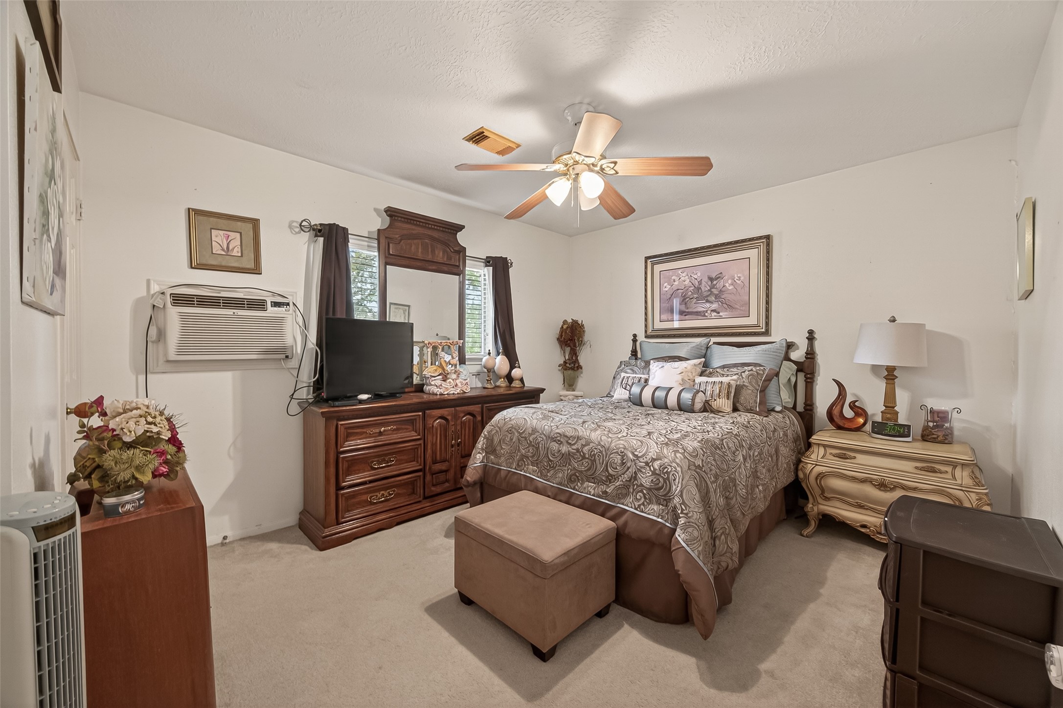 21514 Bluebonnet Meadow Lane Spring, TX 77388 - Photo 29 of 44 Guest Bedroom 2