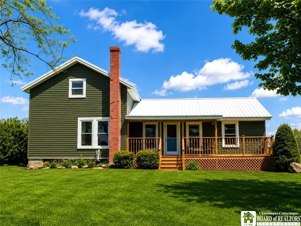 $349,900 | 8807 North Hill Road, Villenova, NY 14138