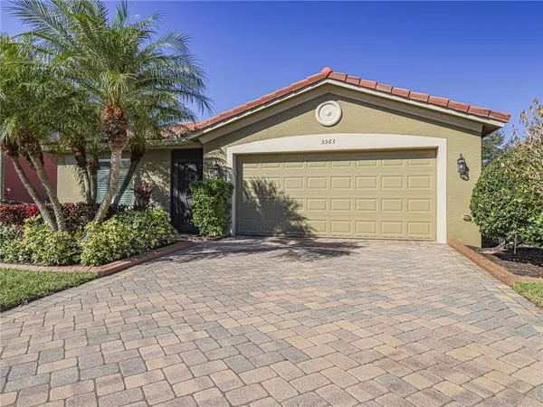 $398,000 | 5563 43rd Court, Vero Beach, FL 32967