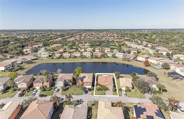 $398,000 | 5563 43rd Court, Vero Beach, FL 32967