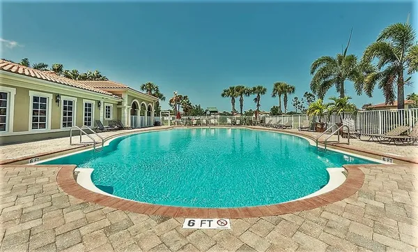 $398,000 | 5563 43rd Court, Vero Beach, FL 32967