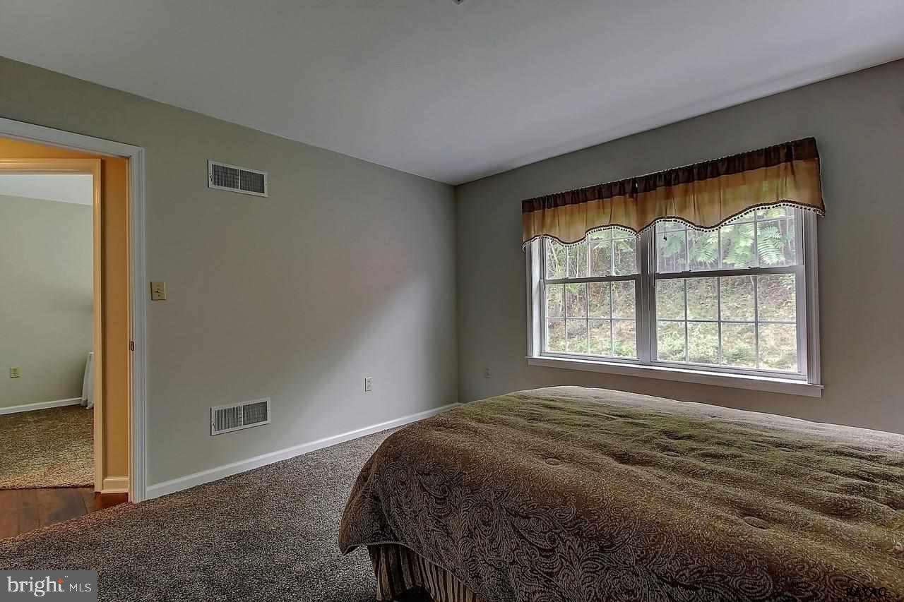 142 Country Ridge Drive Red Lion, PA 17356 - Photo 14 of 25 Gallery Image 14