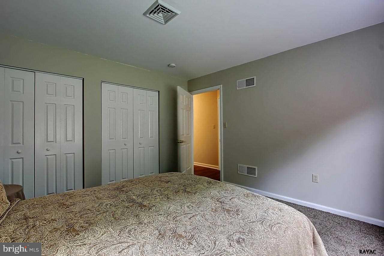 142 Country Ridge Drive Red Lion, PA 17356 - Photo 15 of 25 Gallery Image 15