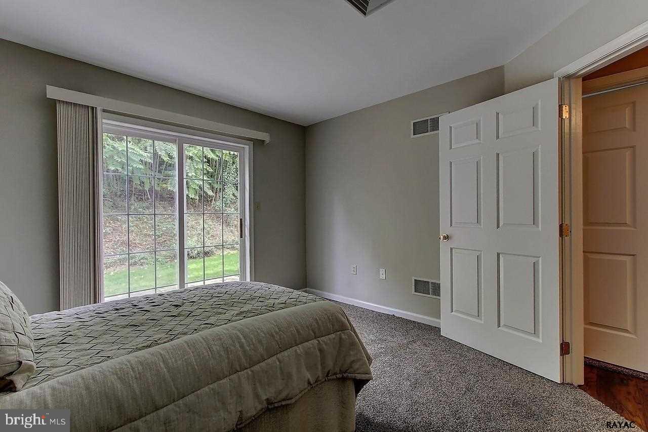 142 Country Ridge Drive Red Lion, PA 17356 - Photo 17 of 25 Gallery Image 17