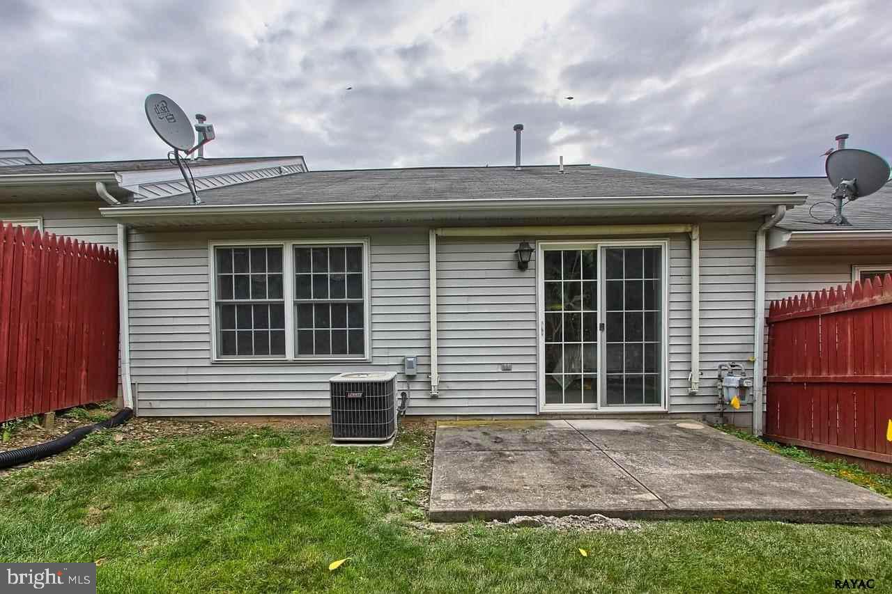142 Country Ridge Drive Red Lion, PA 17356 - Photo 21 of 25 Gallery Image 21