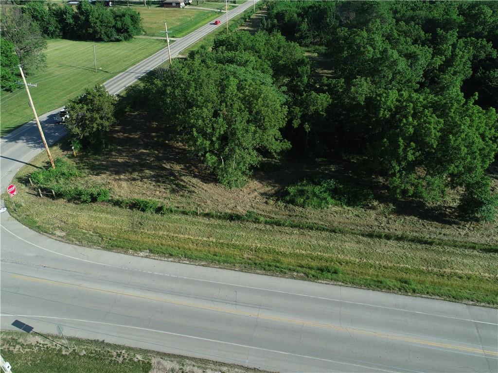 19920 South Gardner Road Gardner, KS 66030 - Photo 15 of 25