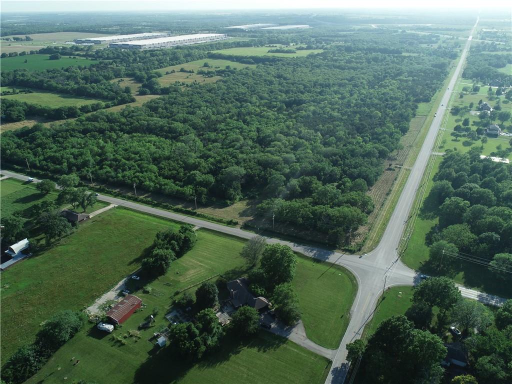 19920 South Gardner Road Gardner, KS 66030 - Photo 17 of 25