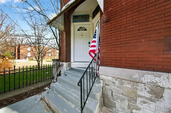 $165,000 | 1468 East Warne Avenue, St. Louis, MO 63107