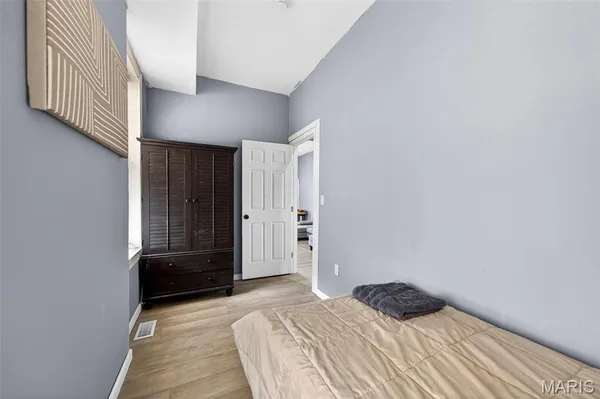 $165,000 | 1468 East Warne Avenue, St. Louis, MO 63107