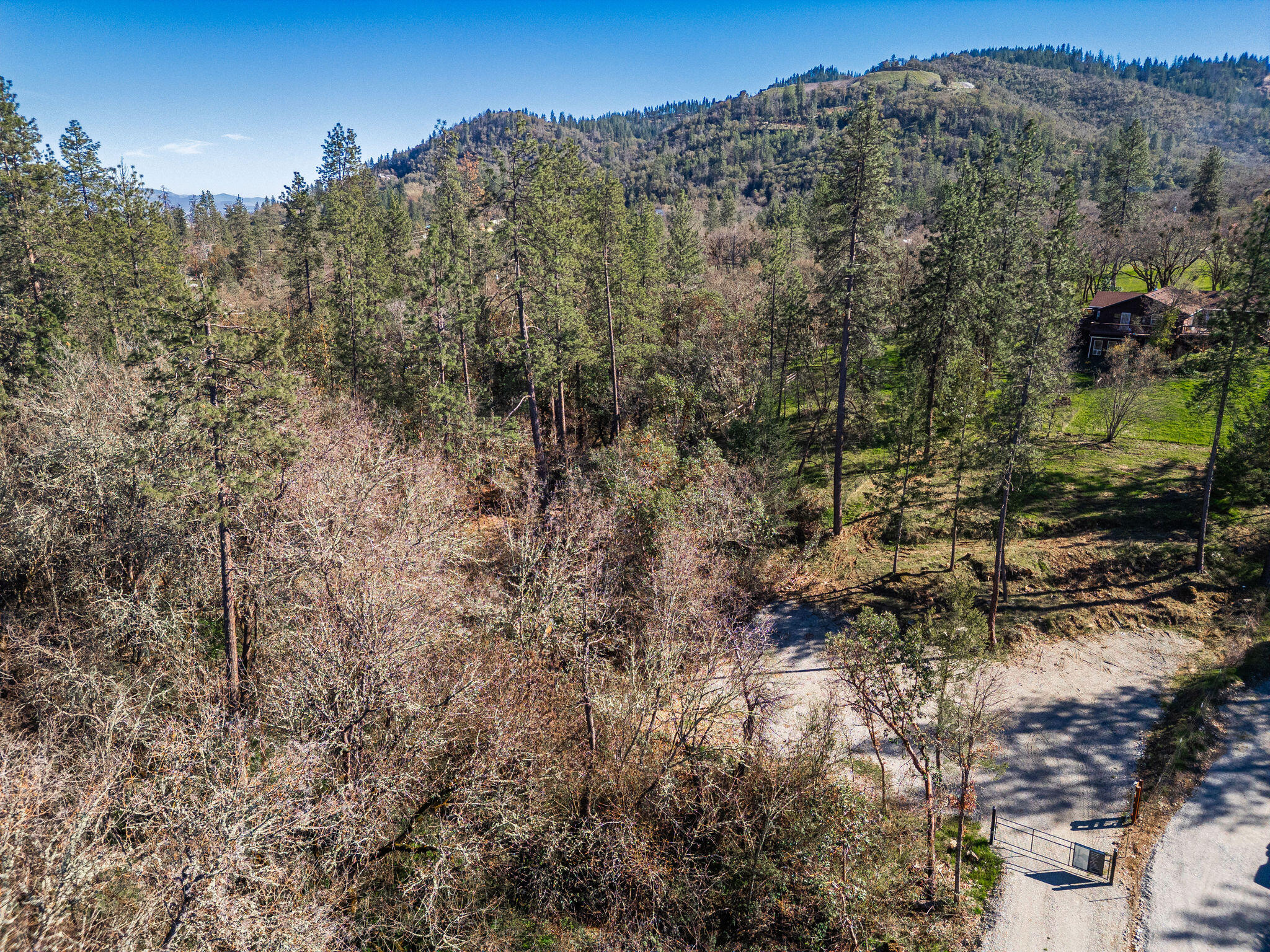 Old Stage Road Road, Unit 372W06A 2501 Central Point, OR 97502 - Photo 7 of 17