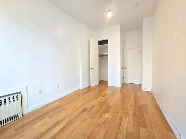 $4,700 | 218 Withers Street, Unit 1A | Williamsburg