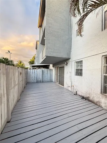 $2,350 | 1725 West 60th Street, Unit 105, Hialeah, FL 33012