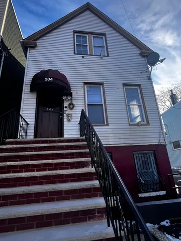 $2,000 | 304 New York Avenue, Unit 1, Jersey City, NJ 07307