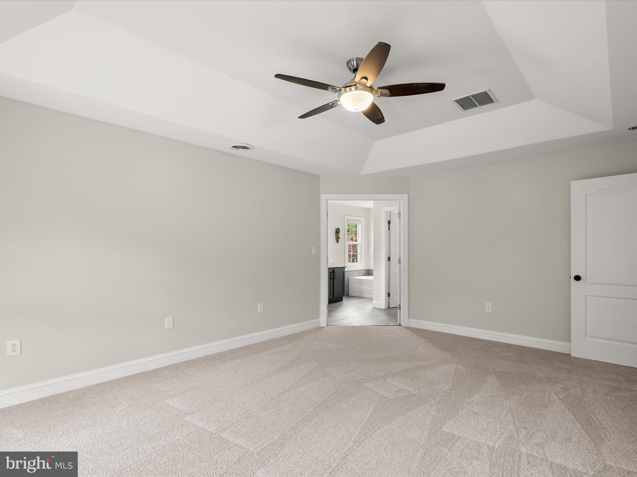 3720 Buffalo Road New Windsor, MD 21776 - Photo 31 of 115 a view of a livingroom with a ceiling fan