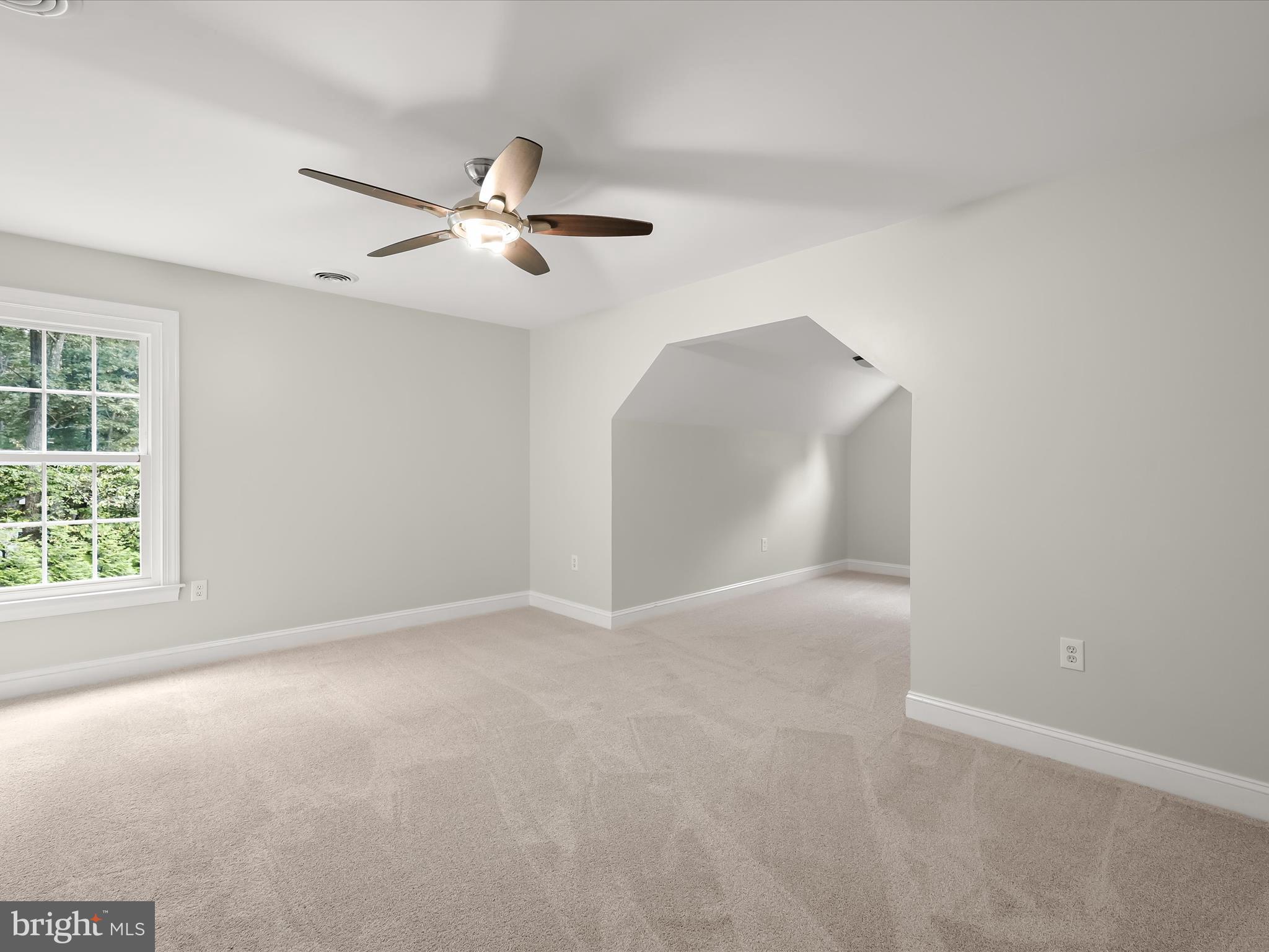 3720 Buffalo Road New Windsor, MD 21776 - Photo 38 of 115 an empty room with windows and fan