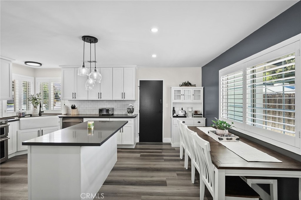 762 Talbert Avenue Simi Valley, CA 93065 - Photo 19 of 59 Gallery Image 19