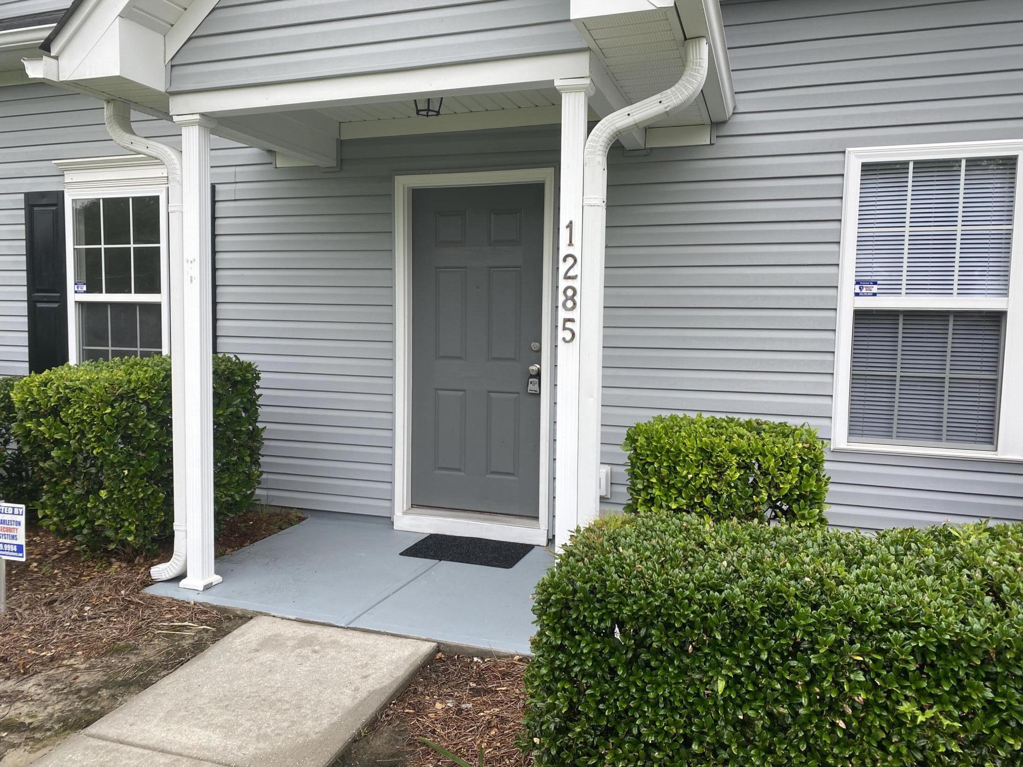 1285 River Rock Road Hanahan, SC 29410 - Photo 2 of 33 IMG_4984