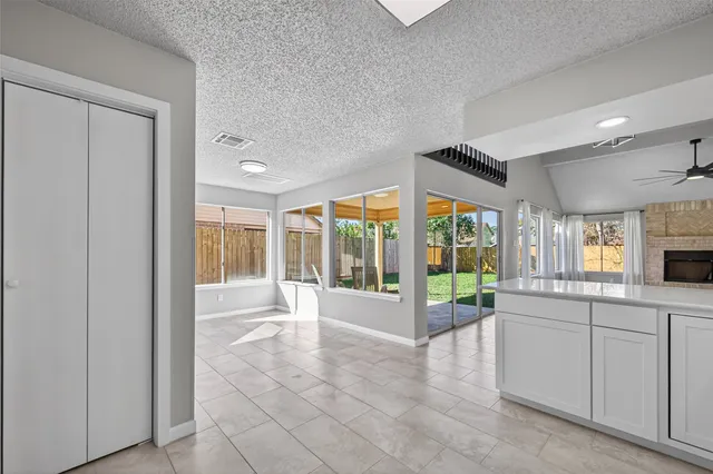 $2,600 | 11406 Caesar Drive, Houston, TX 77477