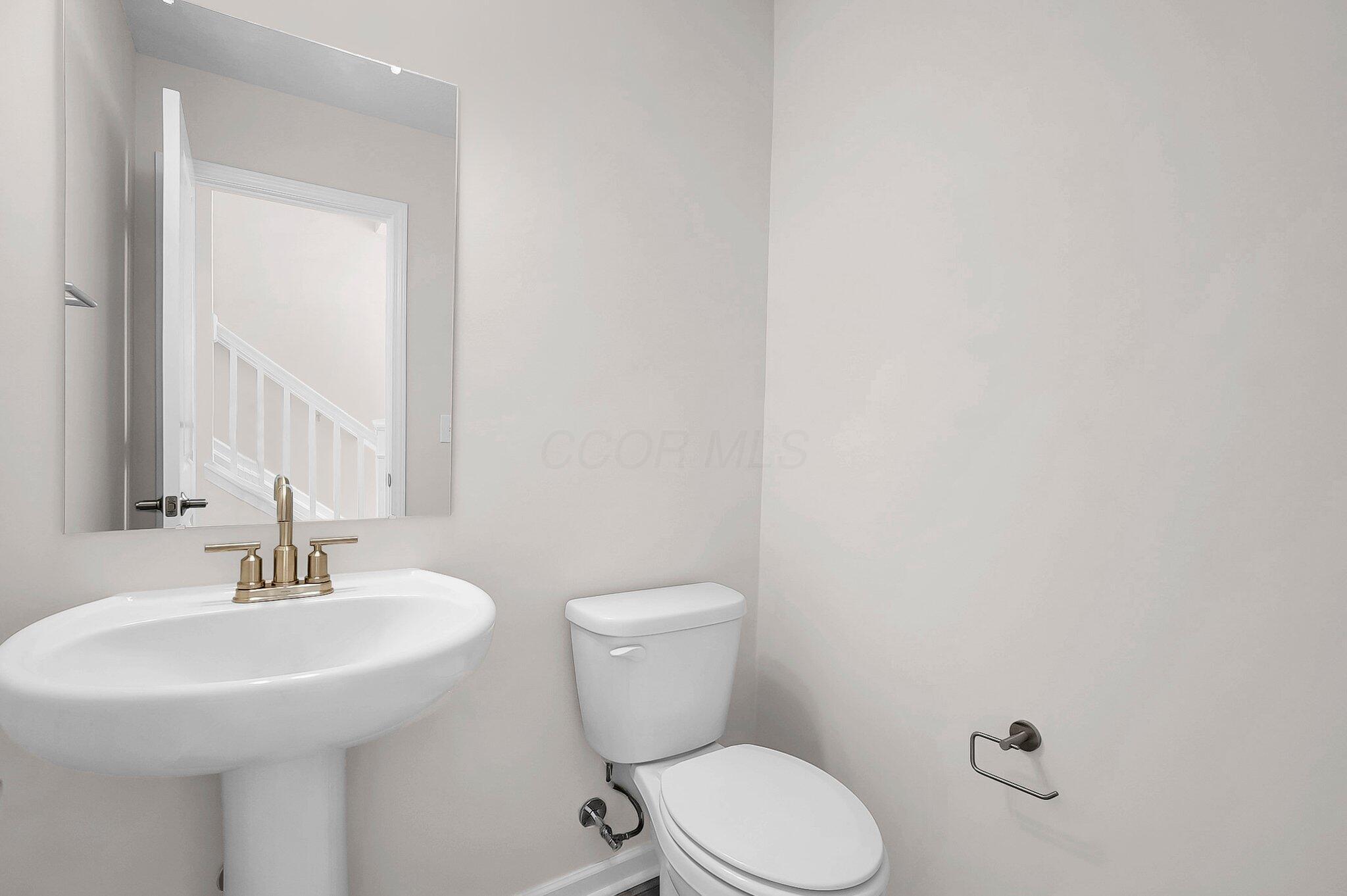 6582 Wheatly Road, Unit 601 New Albany, OH 43054 - Photo 6 of 33 Powder Bath