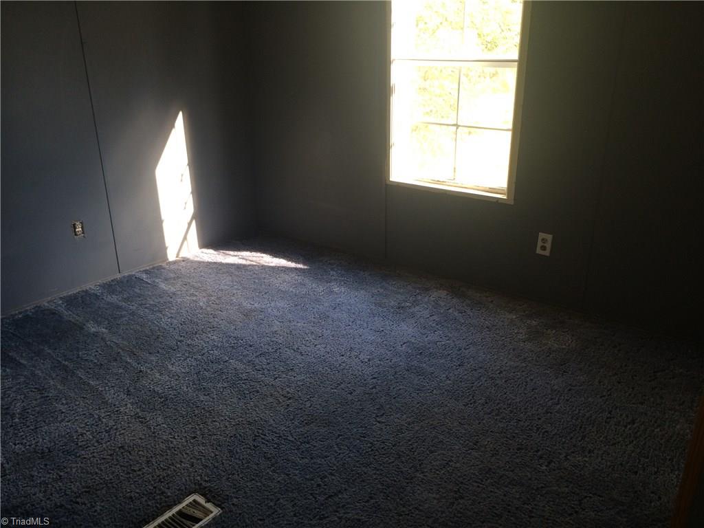 1329 Gravitte Road Pilot Mountain, NC 27041 - Photo 10 of 23 Gallery Image 10