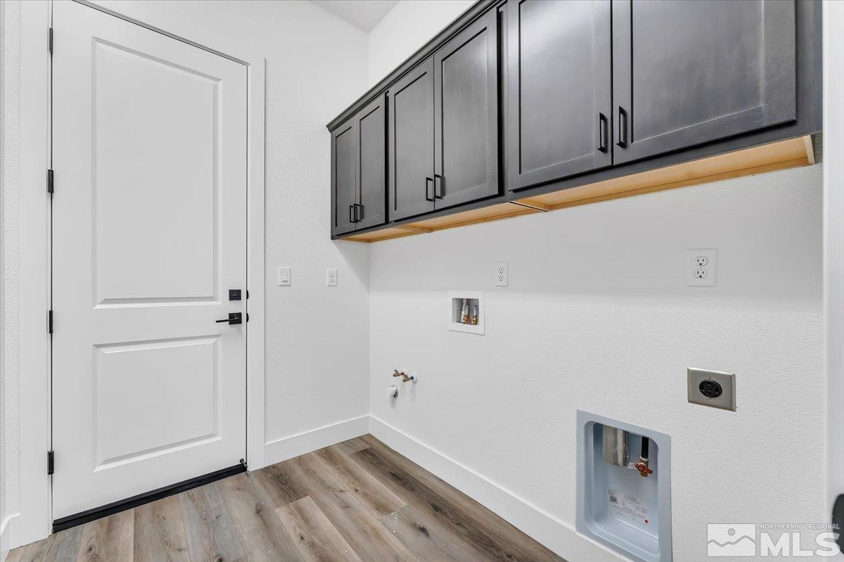 11018 Athabasca Drive Reno, NV 89506 - Photo 31 of 36 Photo 32