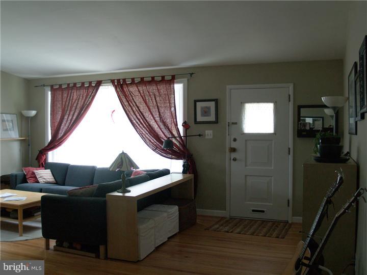 645 Wanamaker Road Jenkintown, PA 19046 - Photo 9 of 25 Gallery Image 9