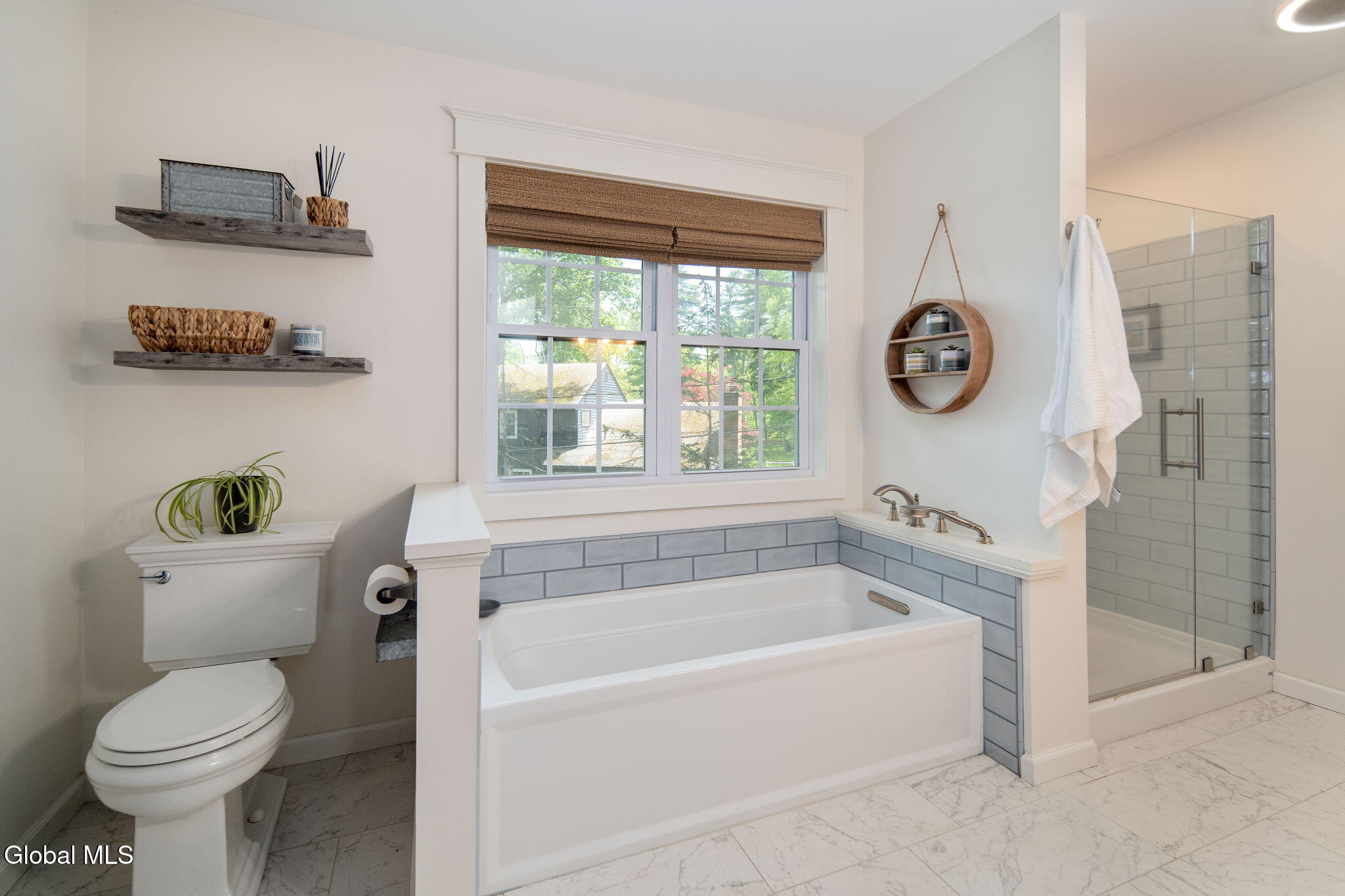 106 Berwick Road Bethlehem, NY 12054 - Photo 21 of 37 32-106BerwickRd_32